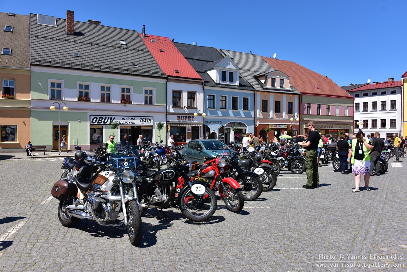 FIVA World Rally 2016